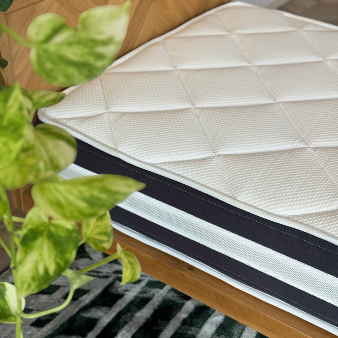 アンバー|高反発×通気性フォームのレギュラータイプマットレス